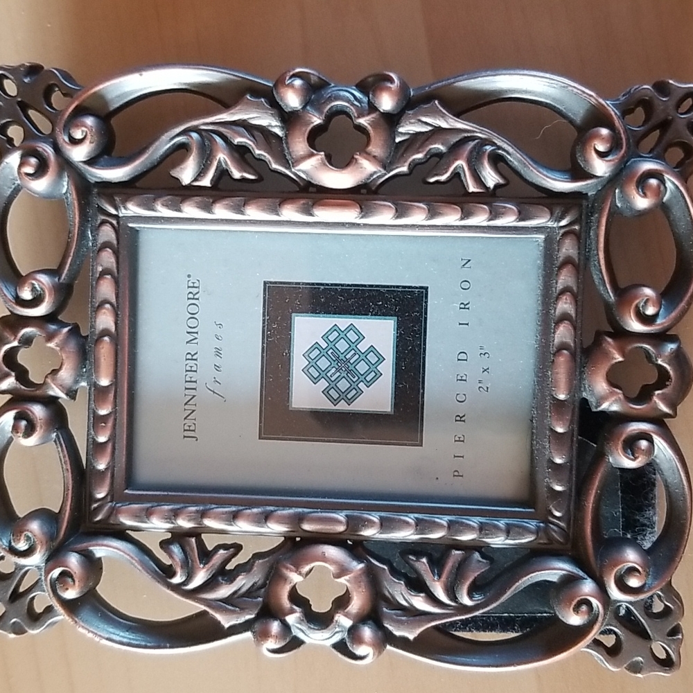 Iron frame - Picture 3 of 4